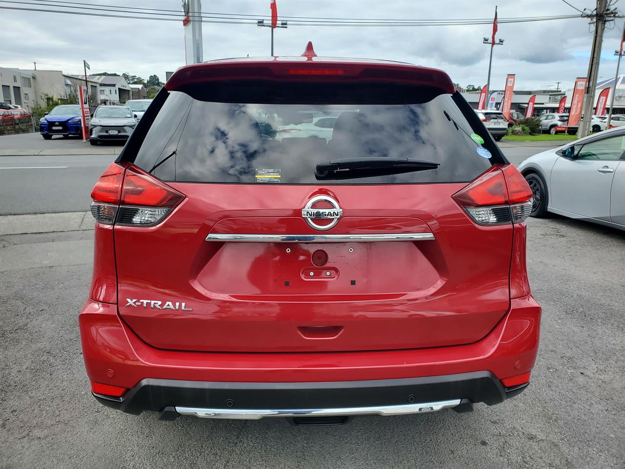 2017 Nissan X-Trail thumbnail