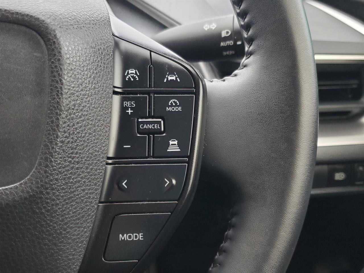 2023 Toyota Prius thumbnail