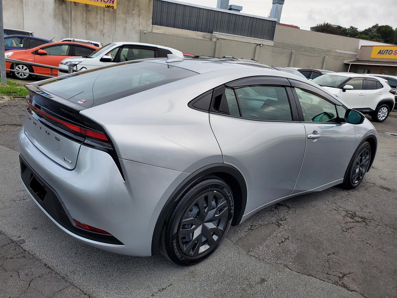 2023 Toyota Prius thumbnail