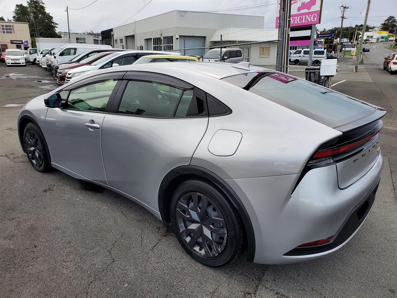 2023 Toyota Prius thumbnail