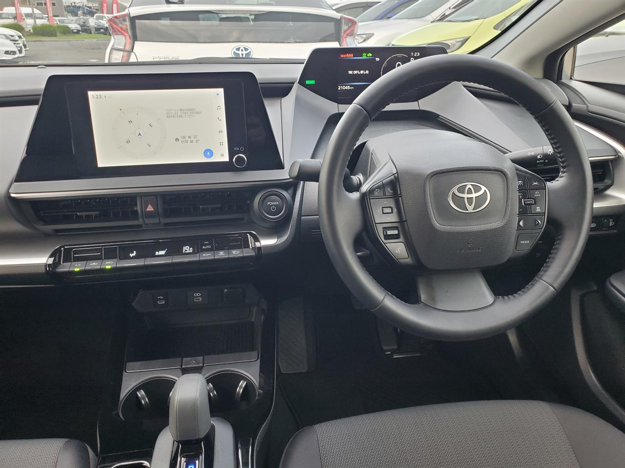 2023 Toyota Prius thumbnail