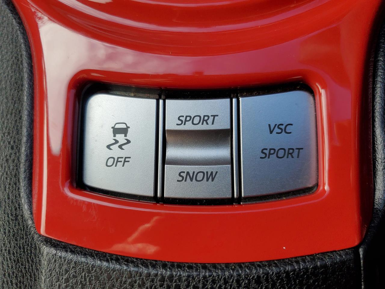2013 Toyota 86 thumbnail