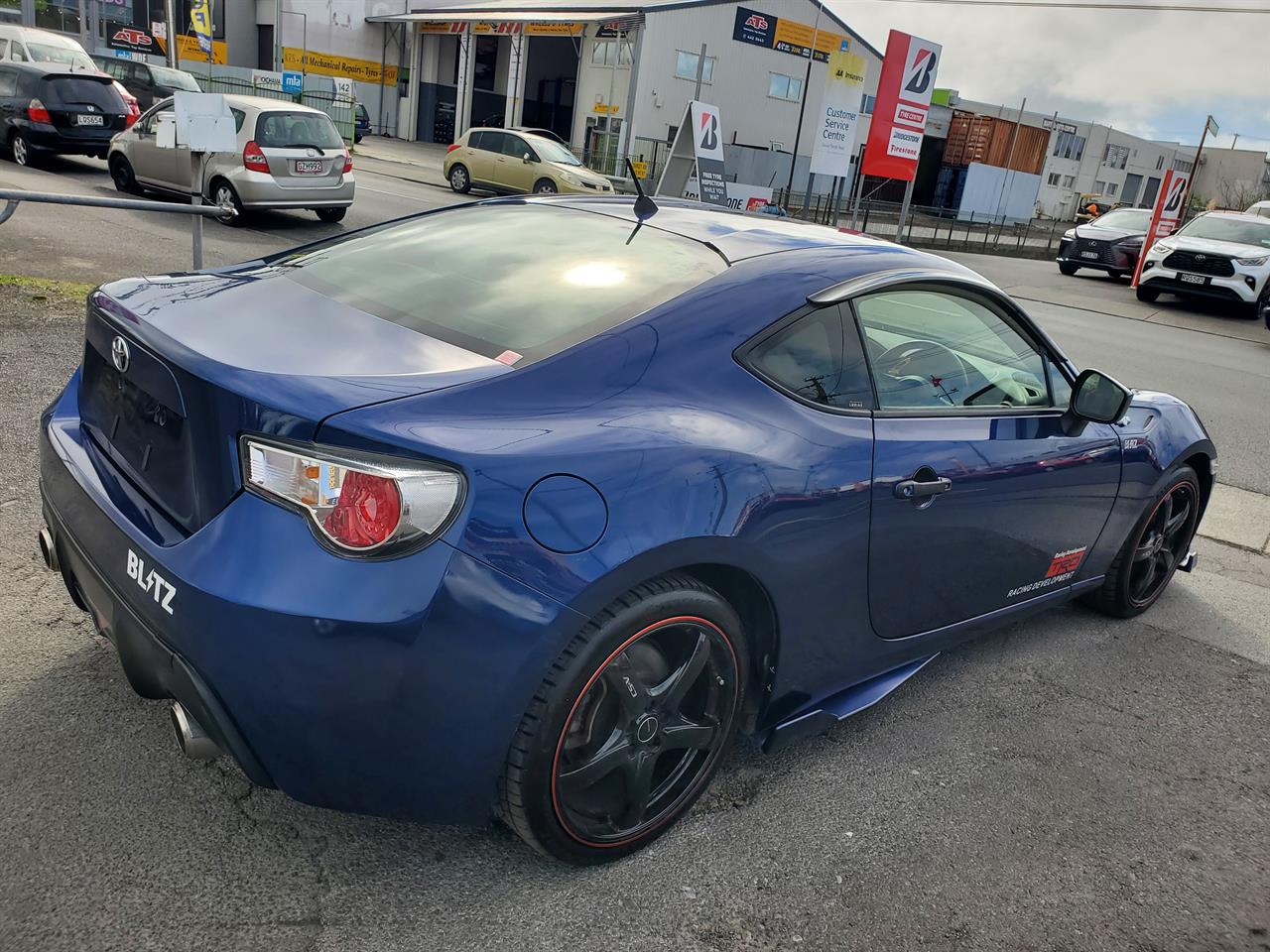 2013 Toyota 86 thumbnail