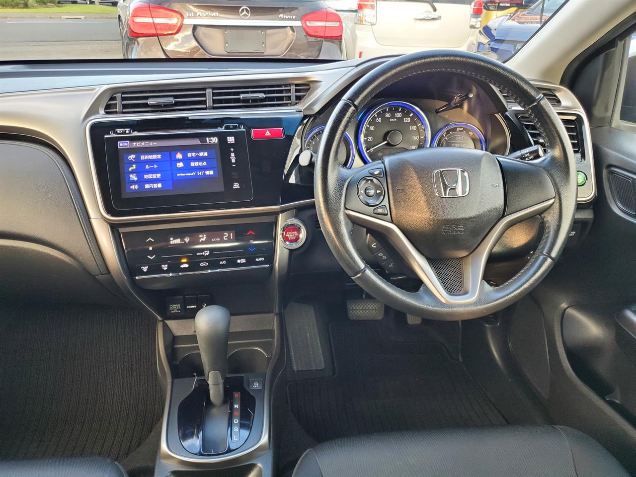 2015 Honda Grace thumbnail