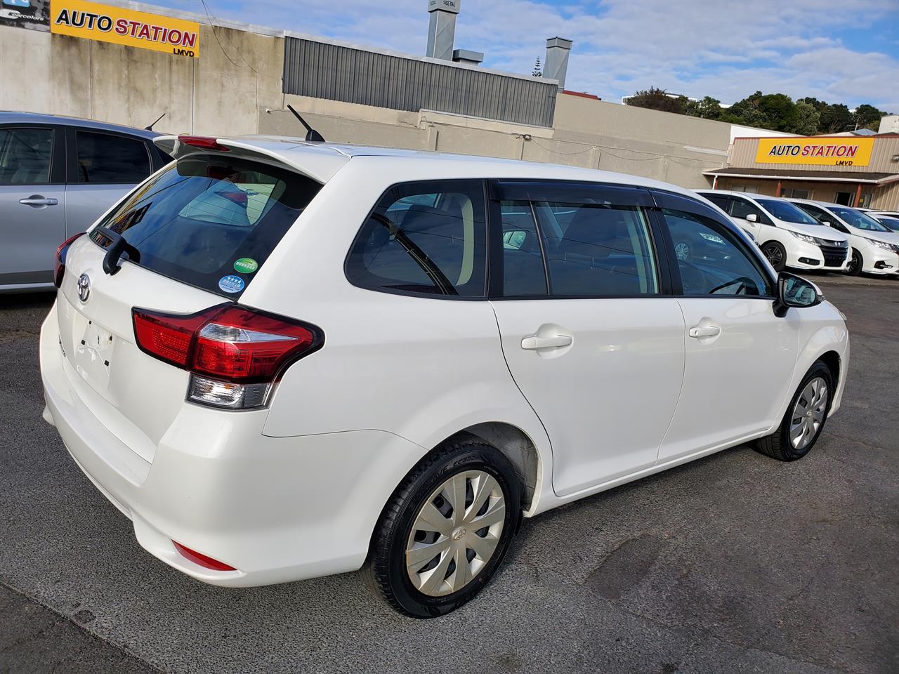 2021 Toyota Corolla thumbnail