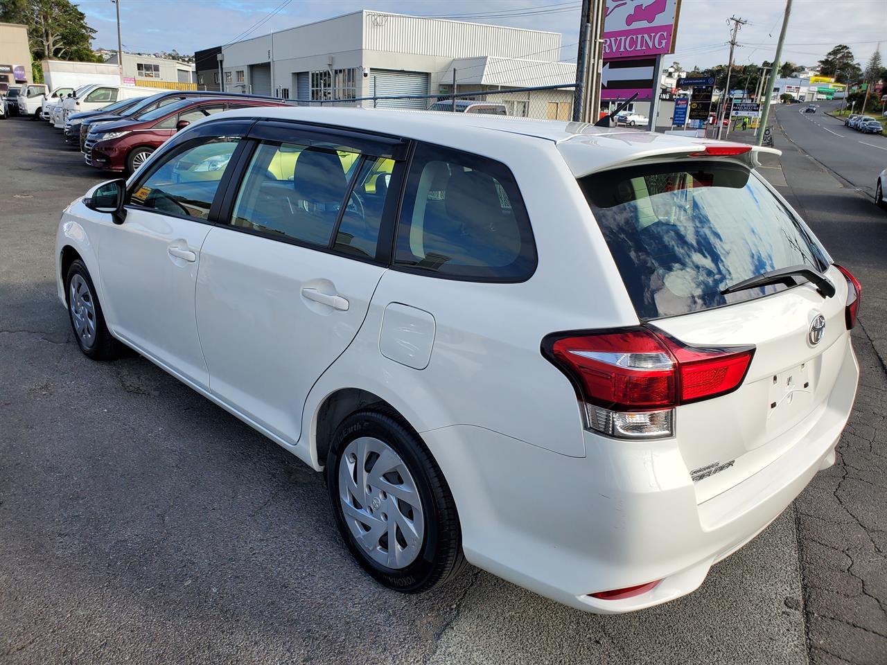 2021 Toyota Corolla thumbnail