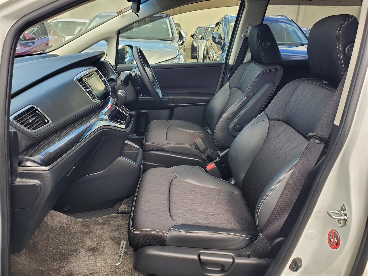 2017 Honda Odyssey thumbnail