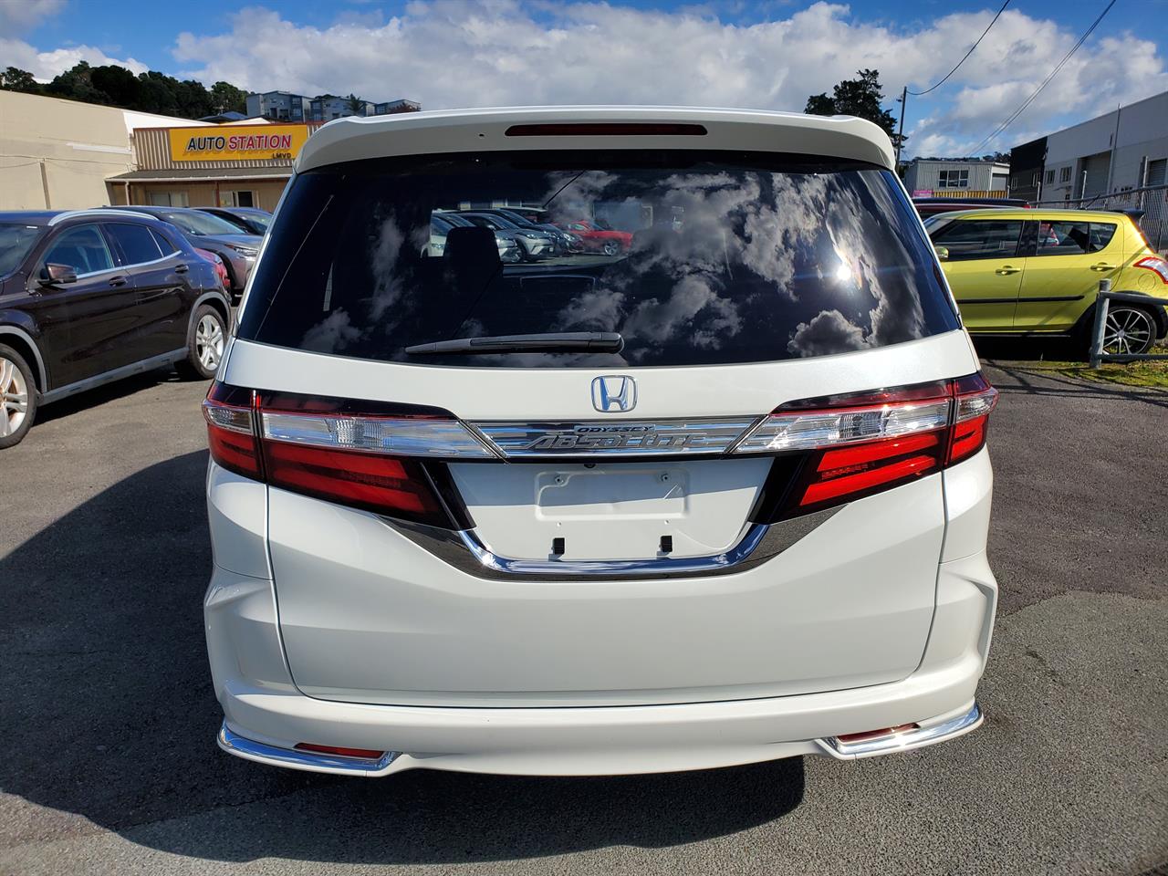 2017 Honda Odyssey thumbnail