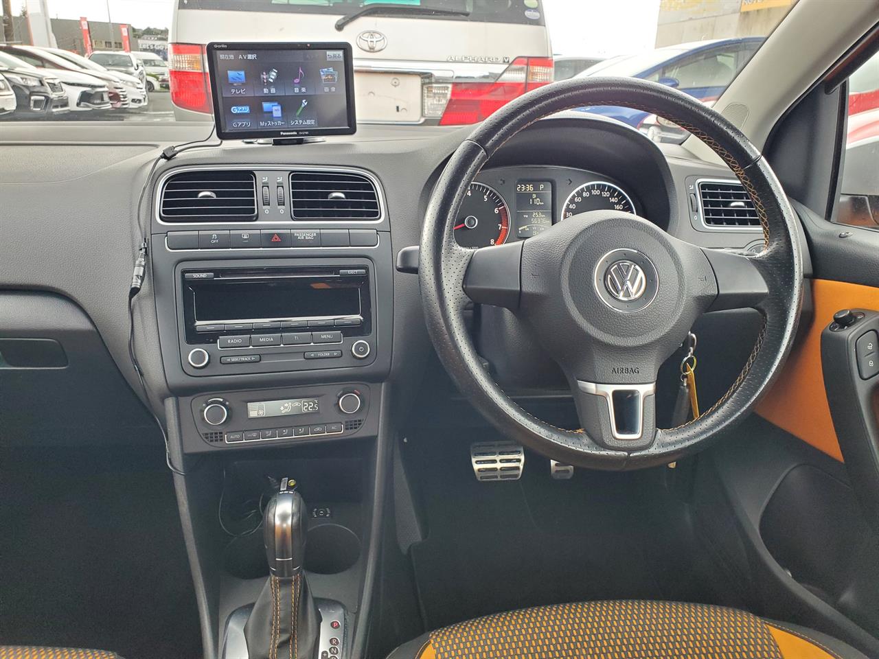 2012 Volkswagen Cross thumbnail
