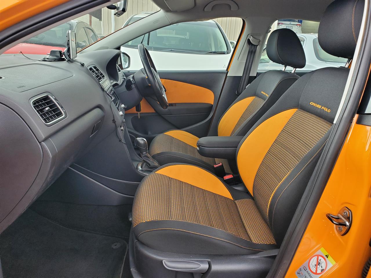 2012 Volkswagen Cross thumbnail