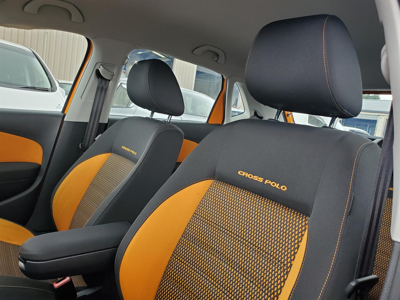 2012 Volkswagen Cross thumbnail