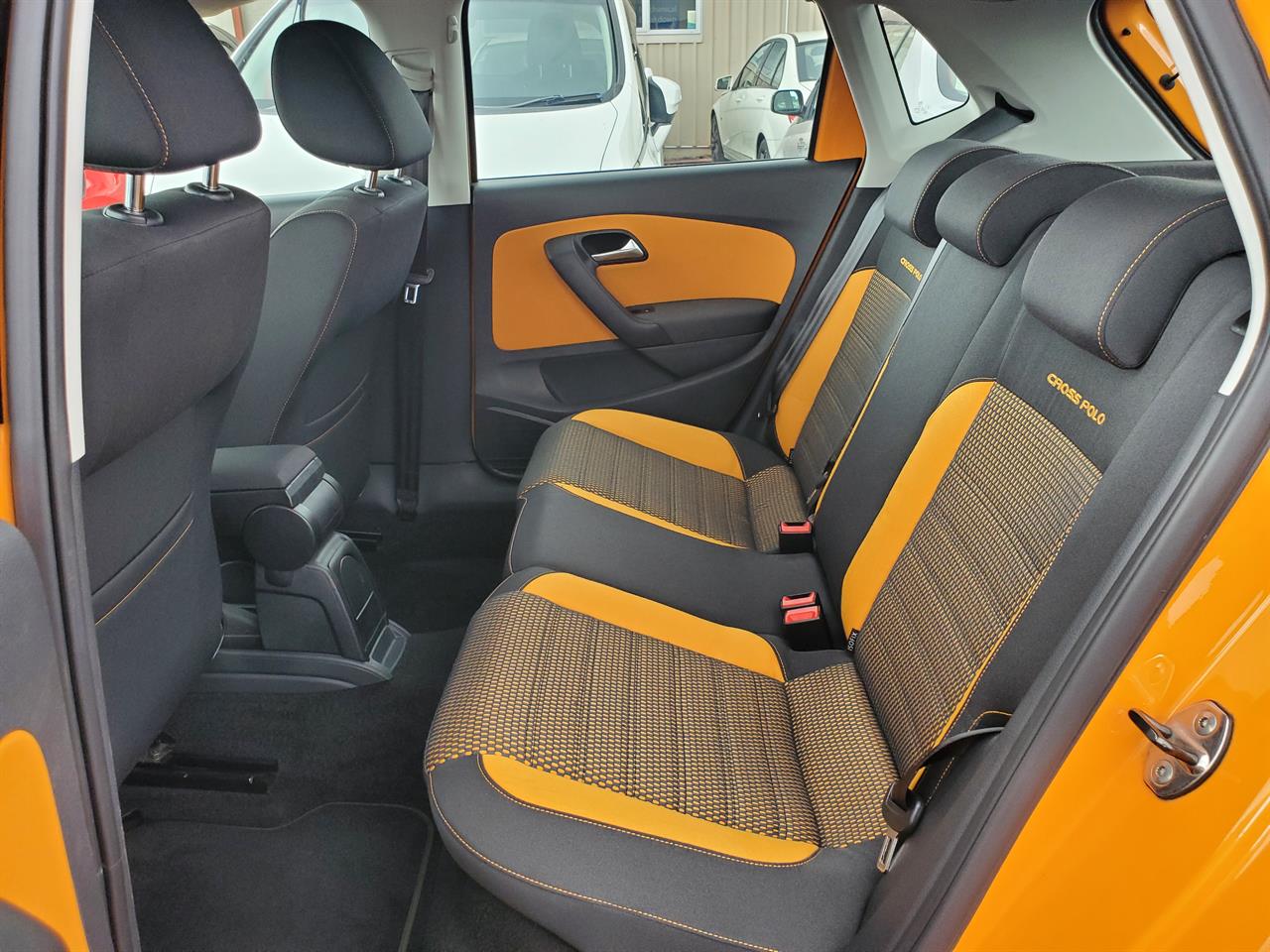 2012 Volkswagen Cross thumbnail