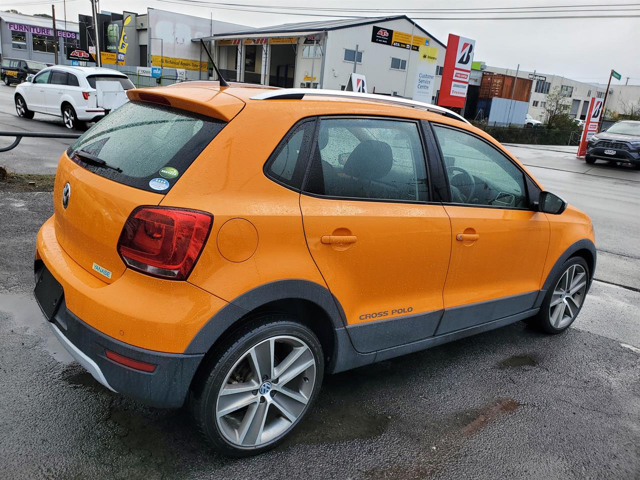 2012 Volkswagen Cross thumbnail