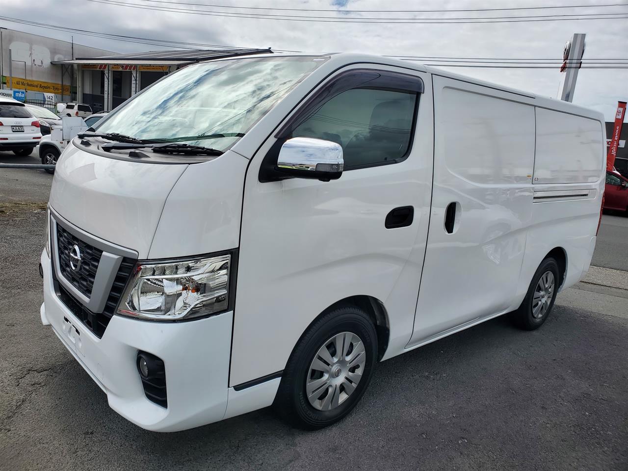 2017 Nissan Caravan thumbnail