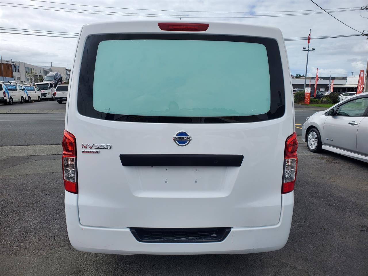 2017 Nissan Caravan thumbnail