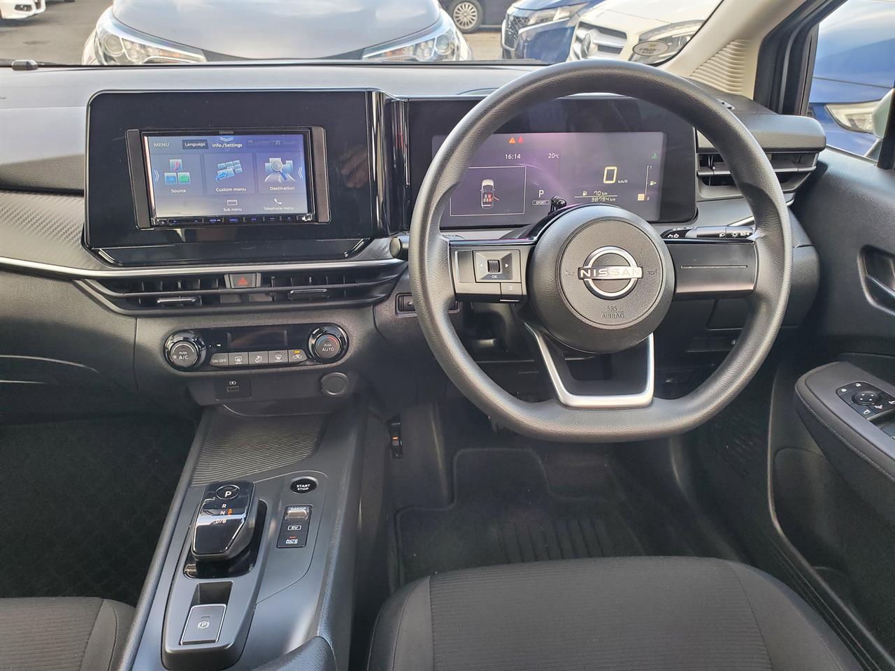 2022 Nissan Note thumbnail