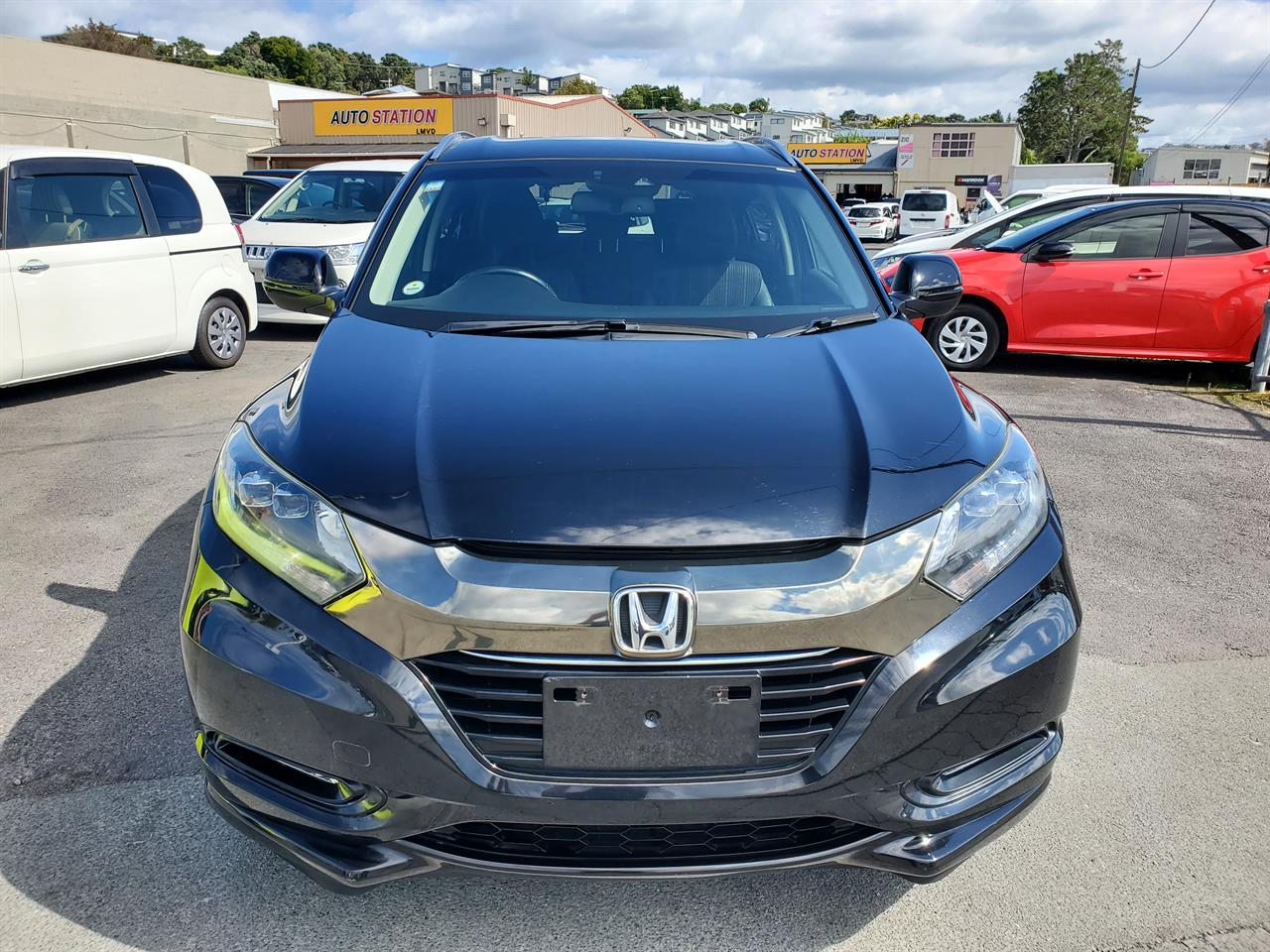 2017 Honda Vezel thumbnail