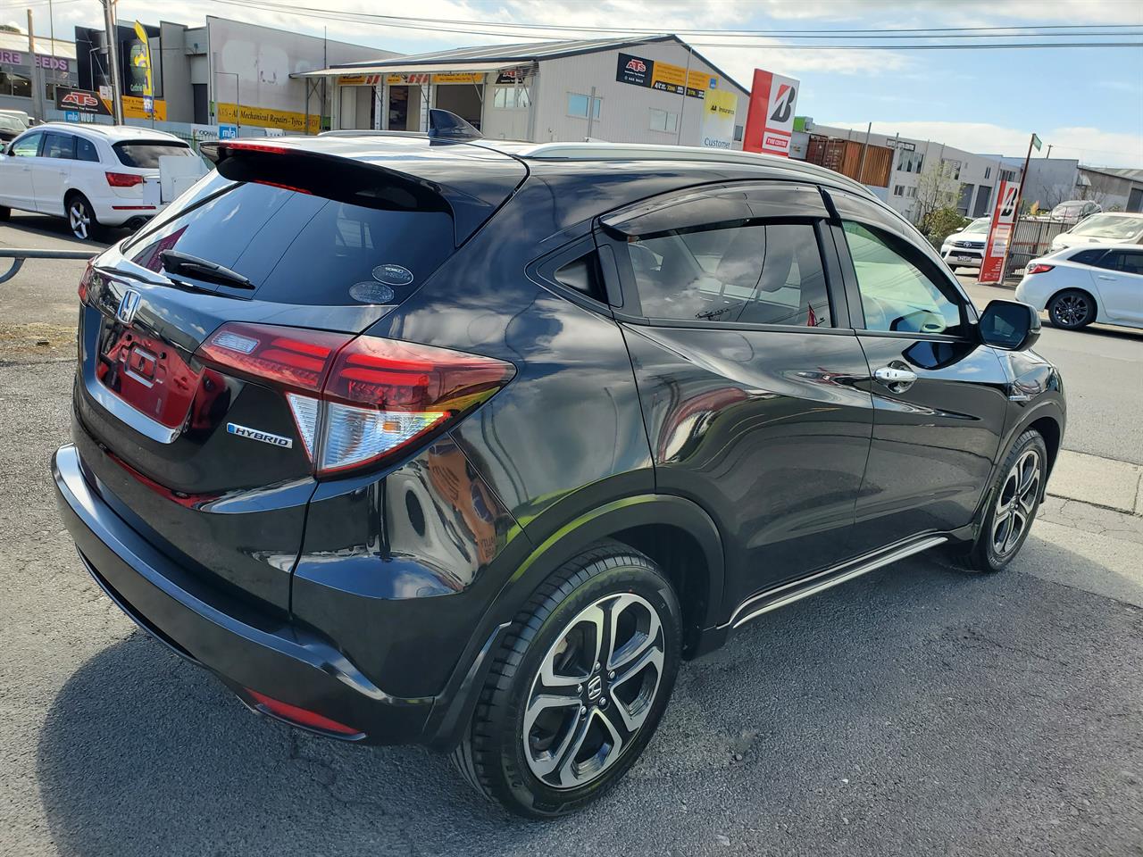 2017 Honda Vezel thumbnail