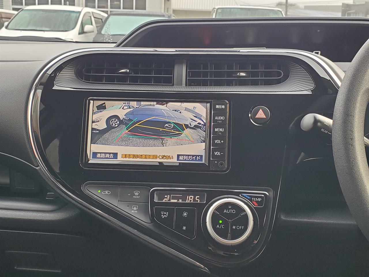 2019 Toyota Aqua thumbnail