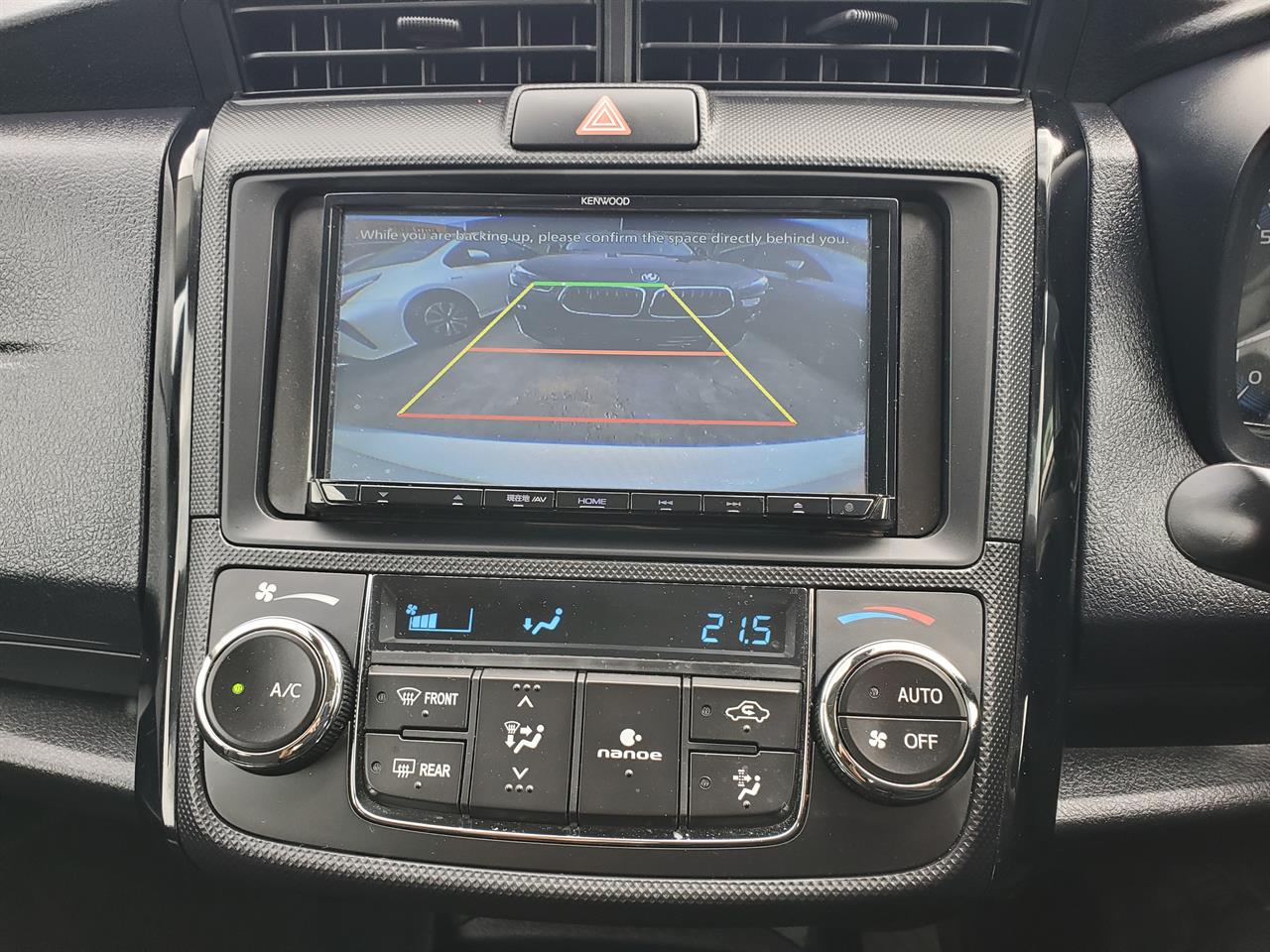 2020 Toyota Corolla thumbnail