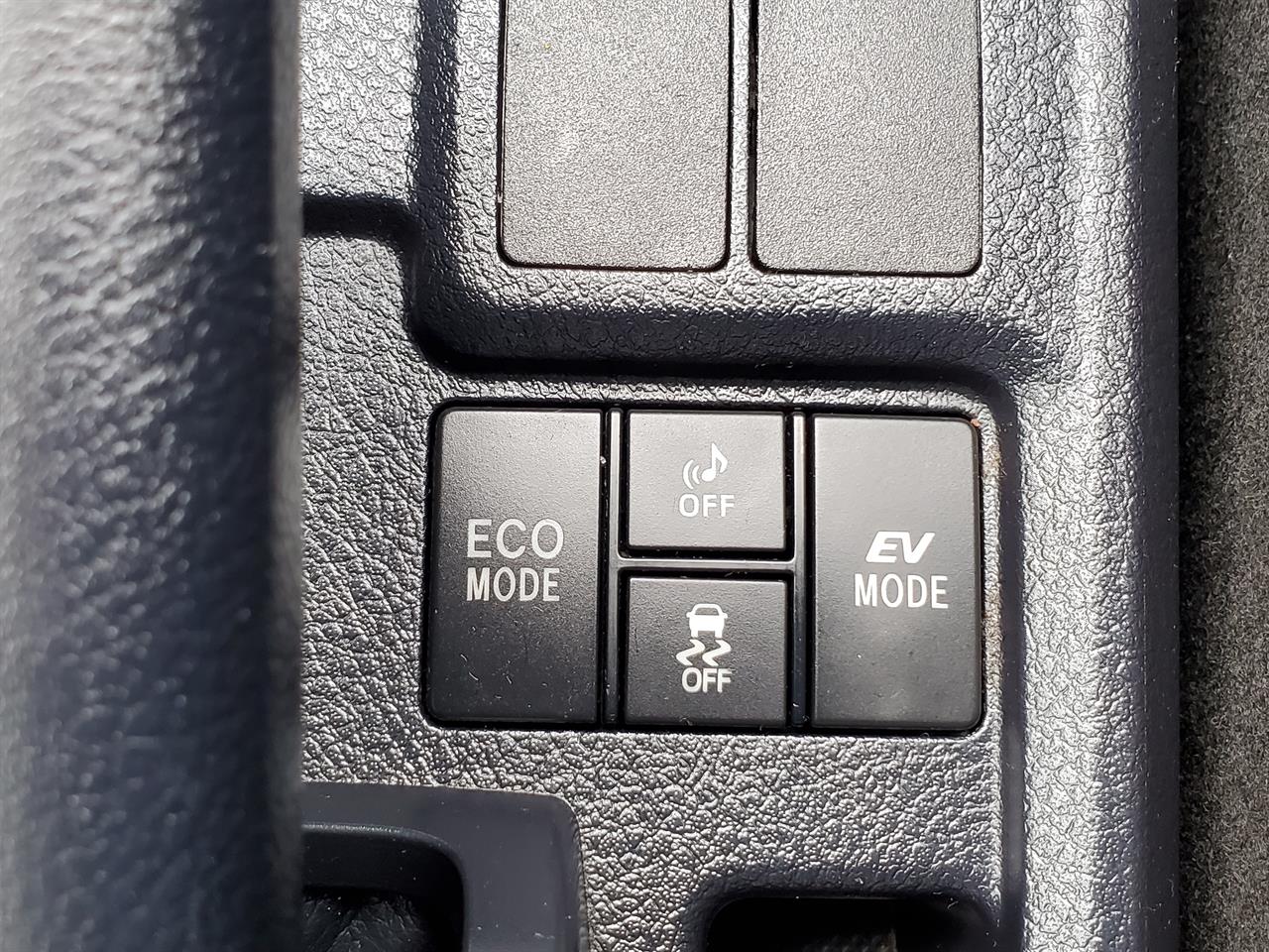 2020 Toyota Corolla thumbnail