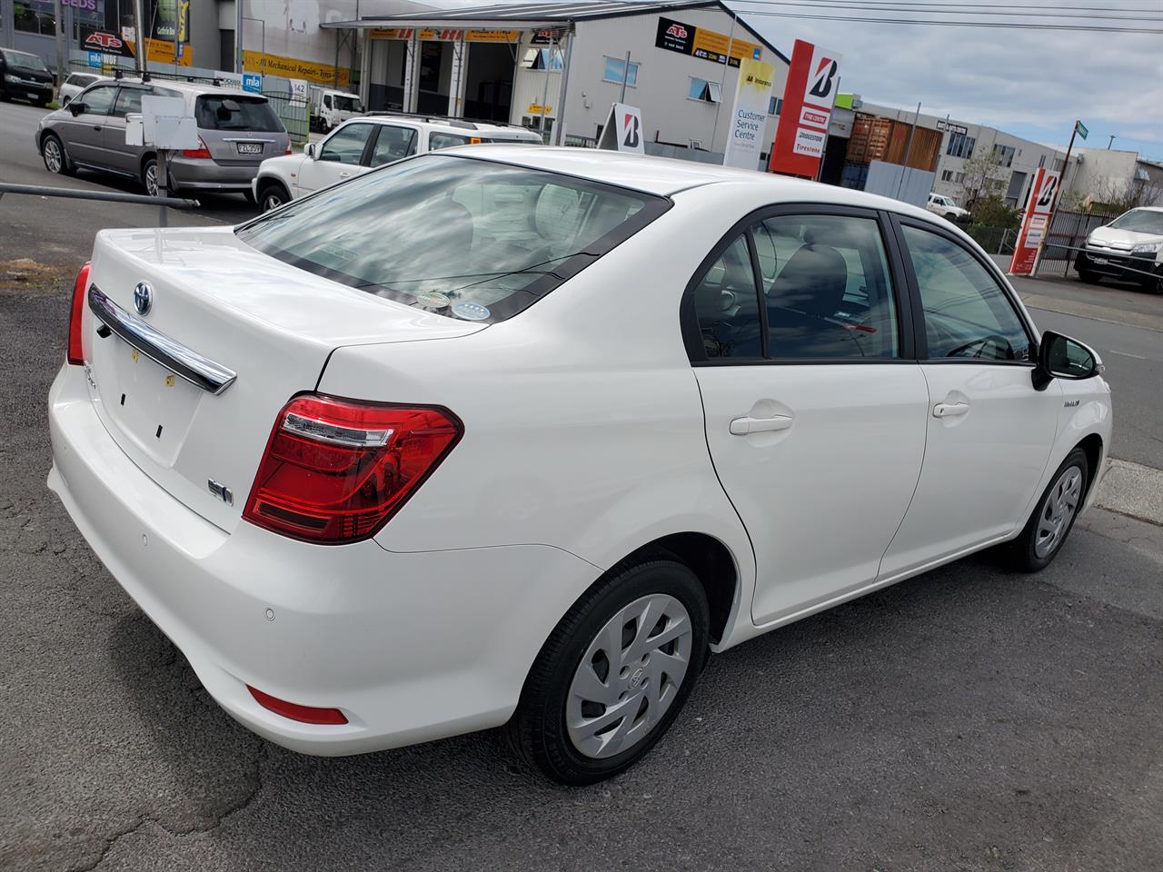 2020 Toyota Corolla thumbnail