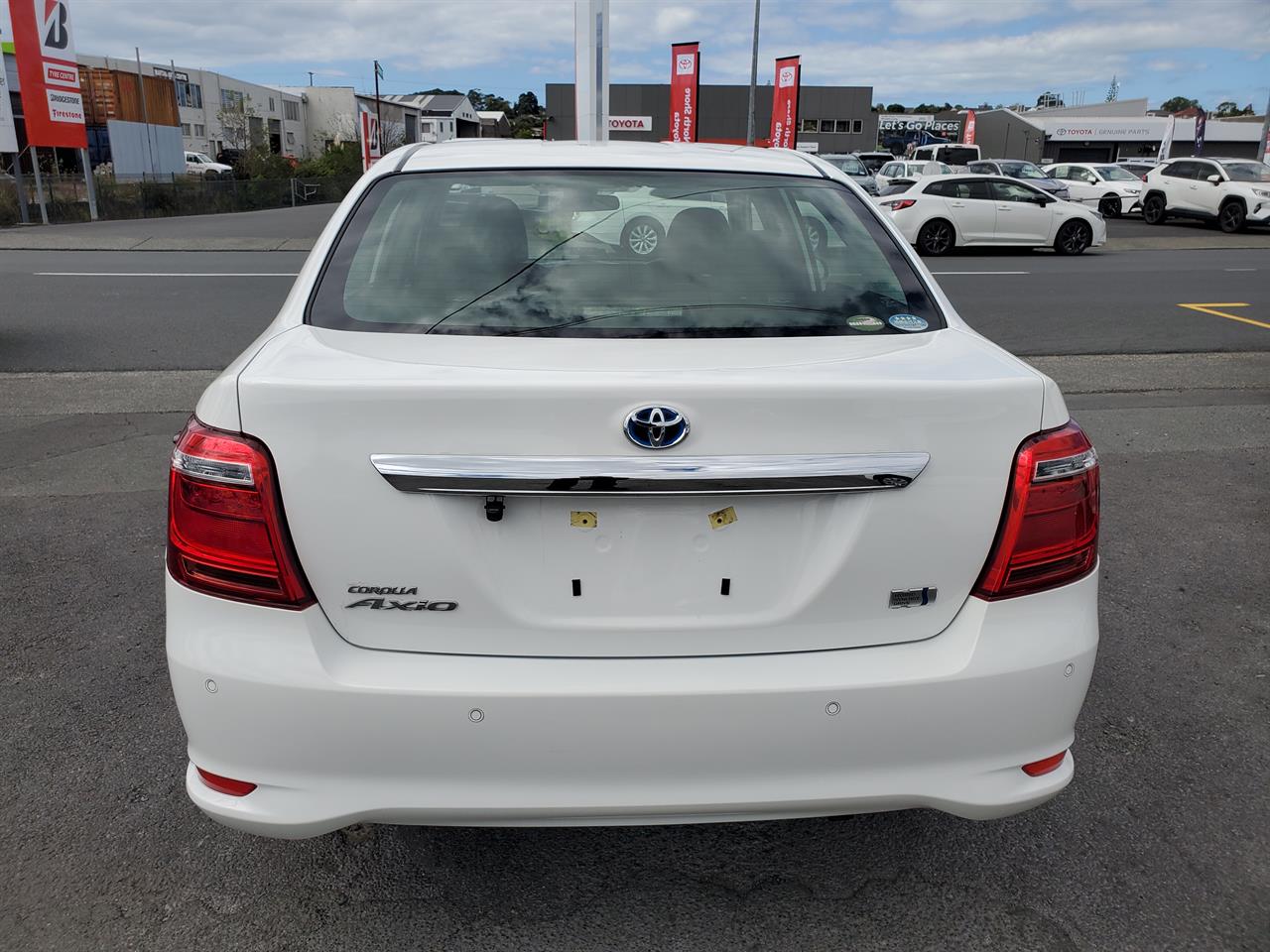 2020 Toyota Corolla thumbnail