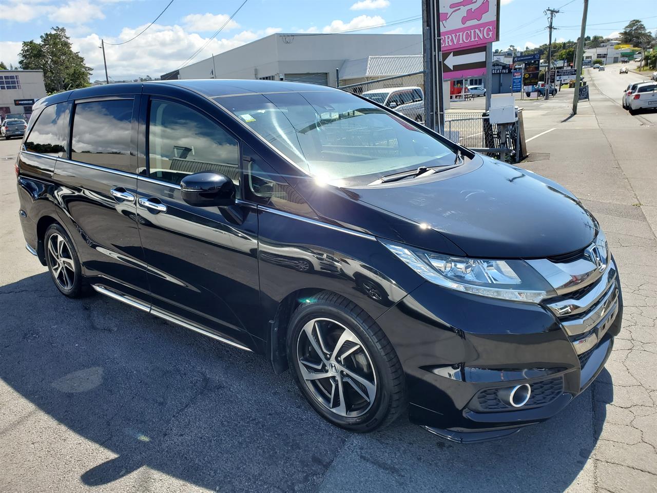 2017 Honda Odyssey thumbnail