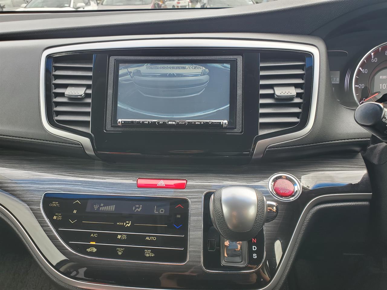 2017 Honda Odyssey thumbnail