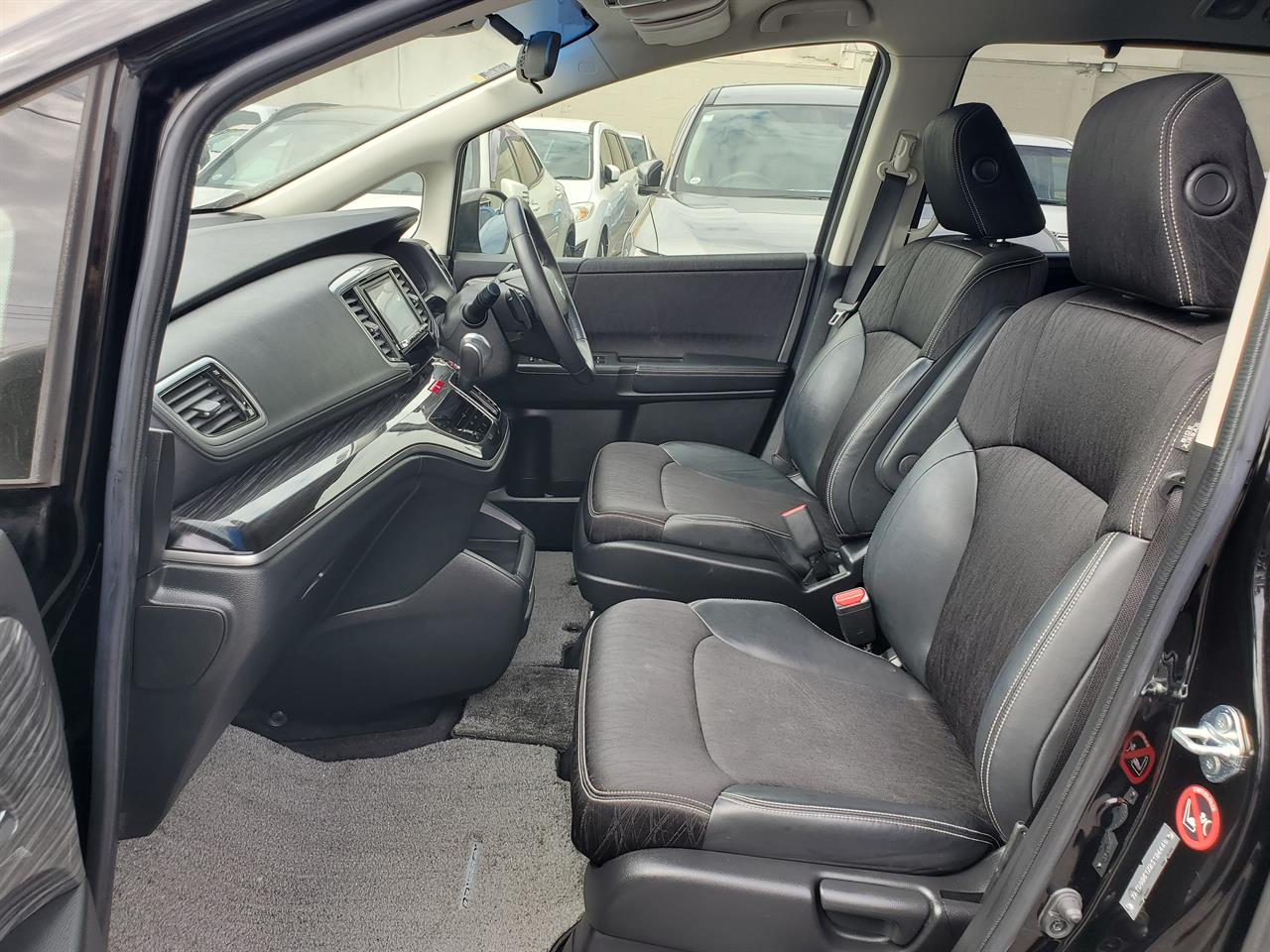 2017 Honda Odyssey thumbnail