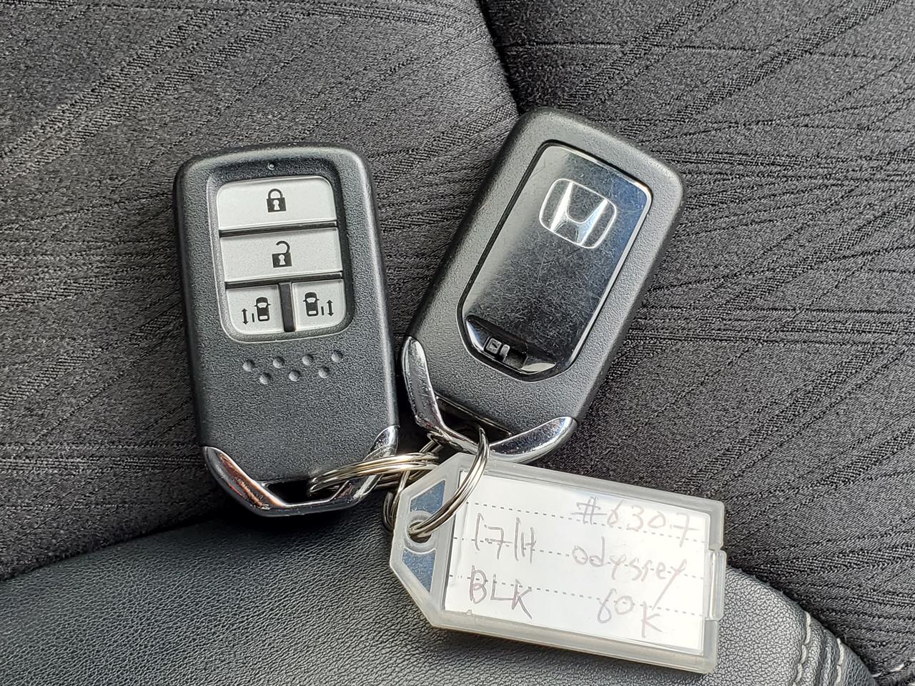 2017 Honda Odyssey thumbnail
