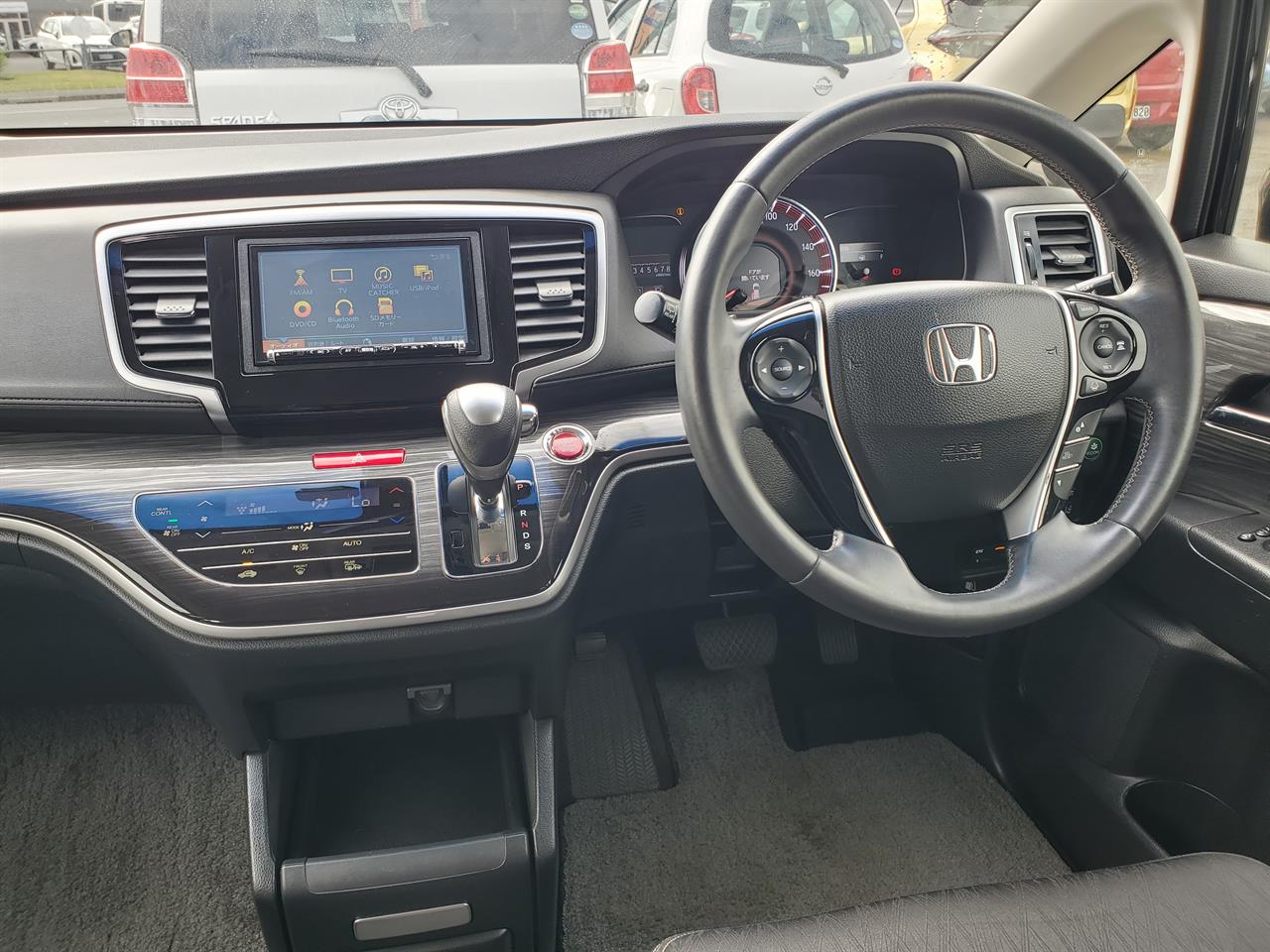 2017 Honda Odyssey thumbnail