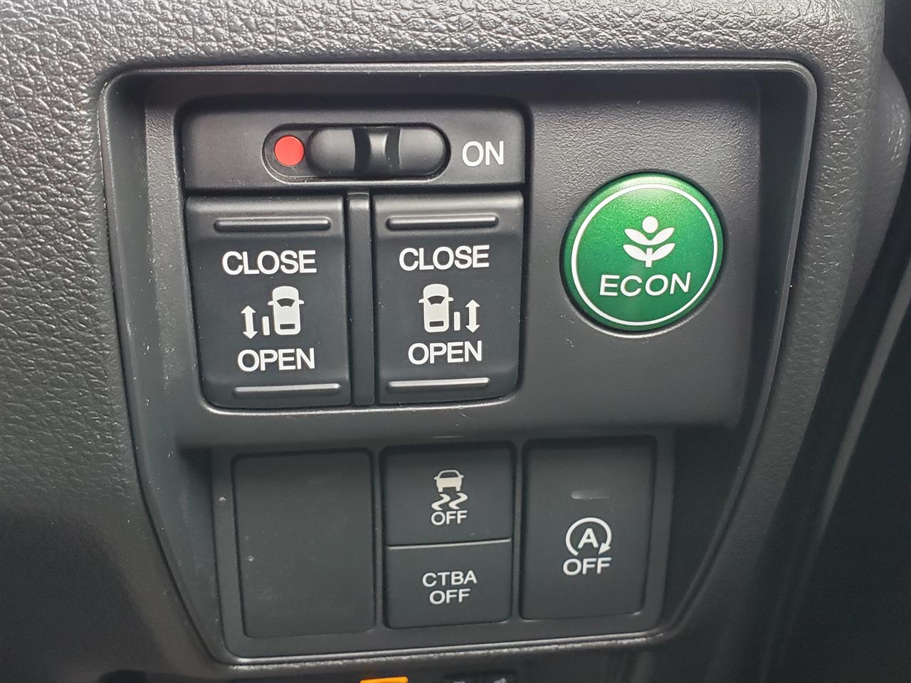 2014 Honda Odyssey thumbnail
