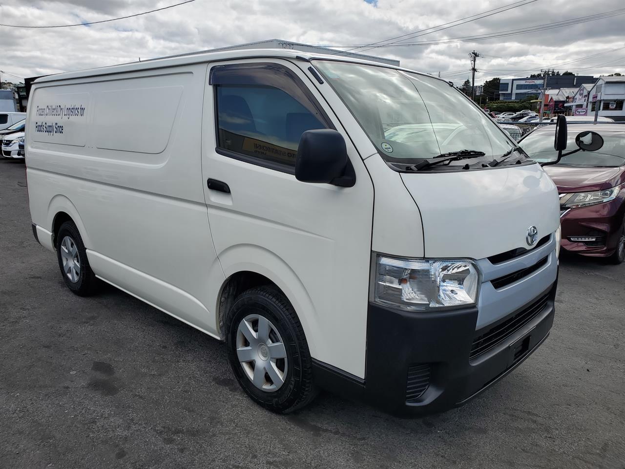 2019 Toyota Hiace thumbnail