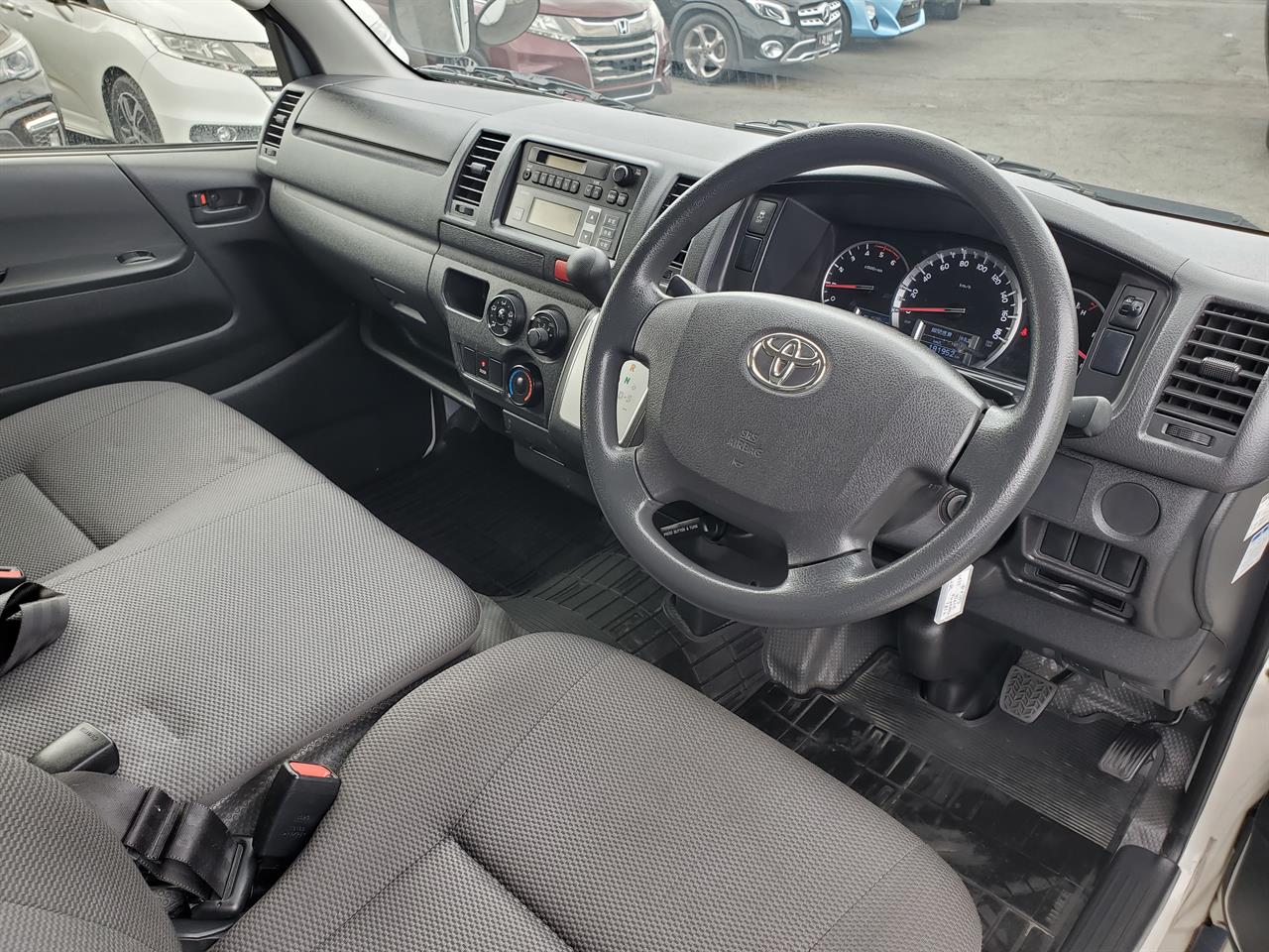 2019 Toyota Hiace thumbnail