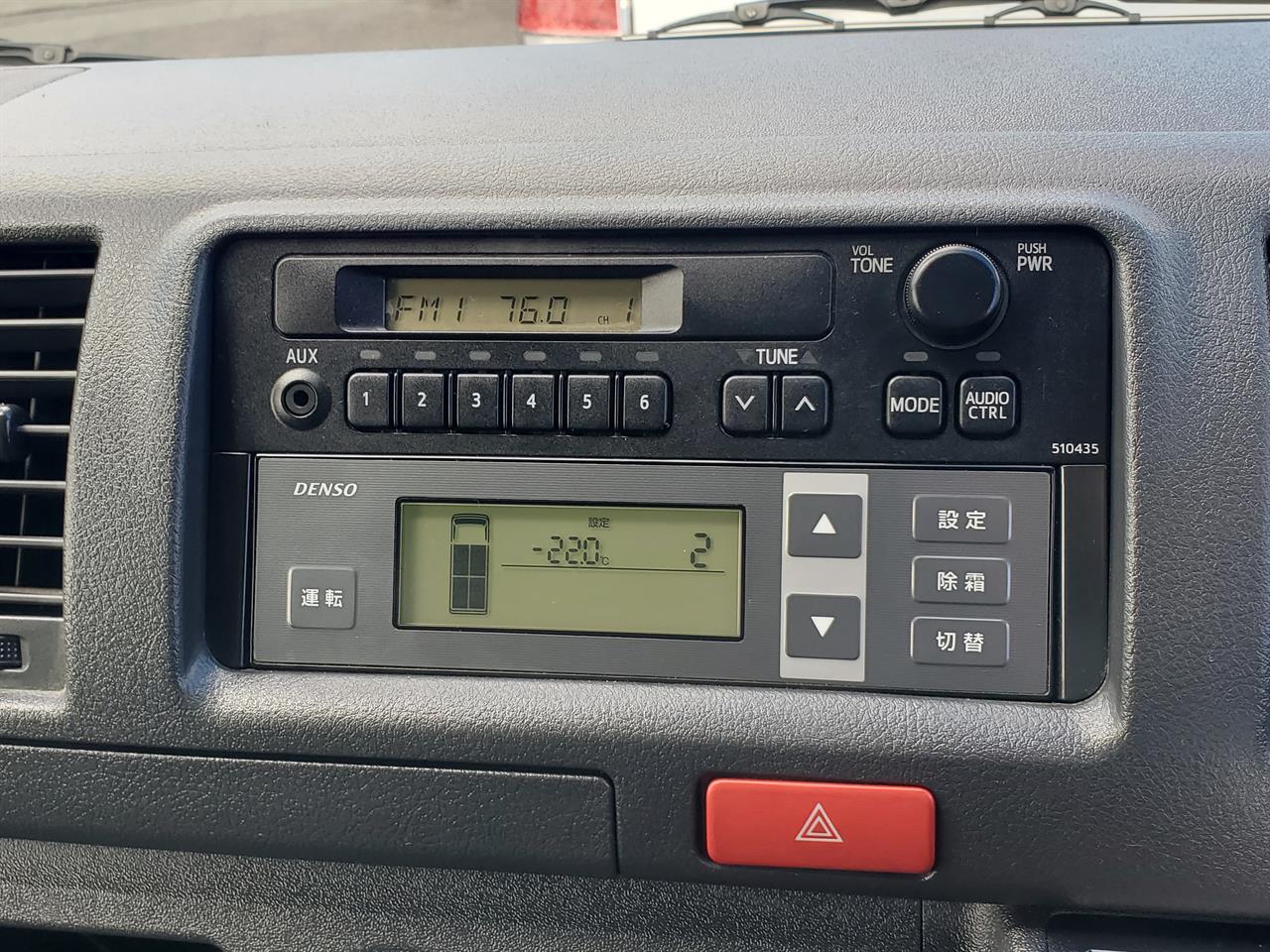 2019 Toyota Hiace thumbnail