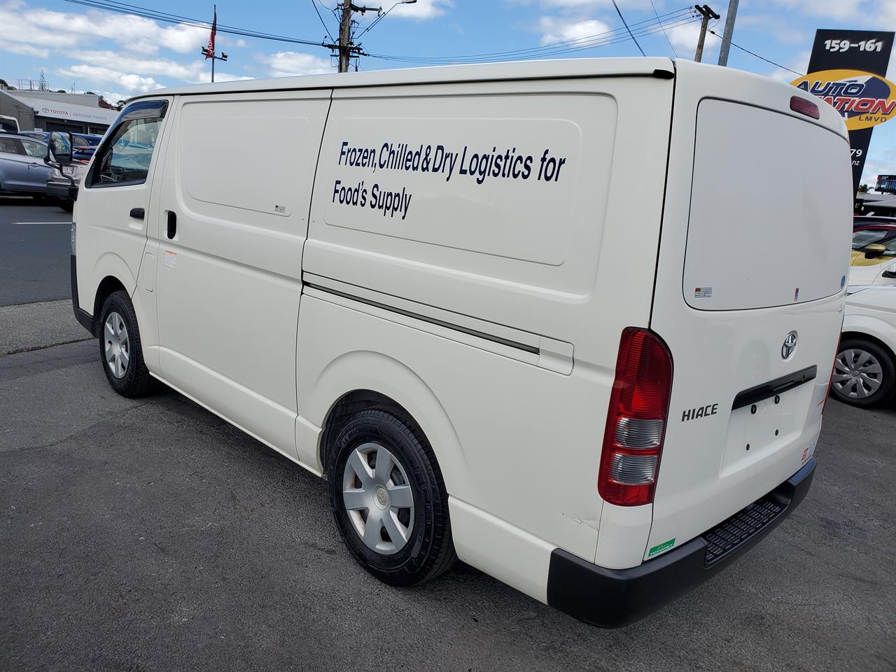 2019 Toyota Hiace thumbnail