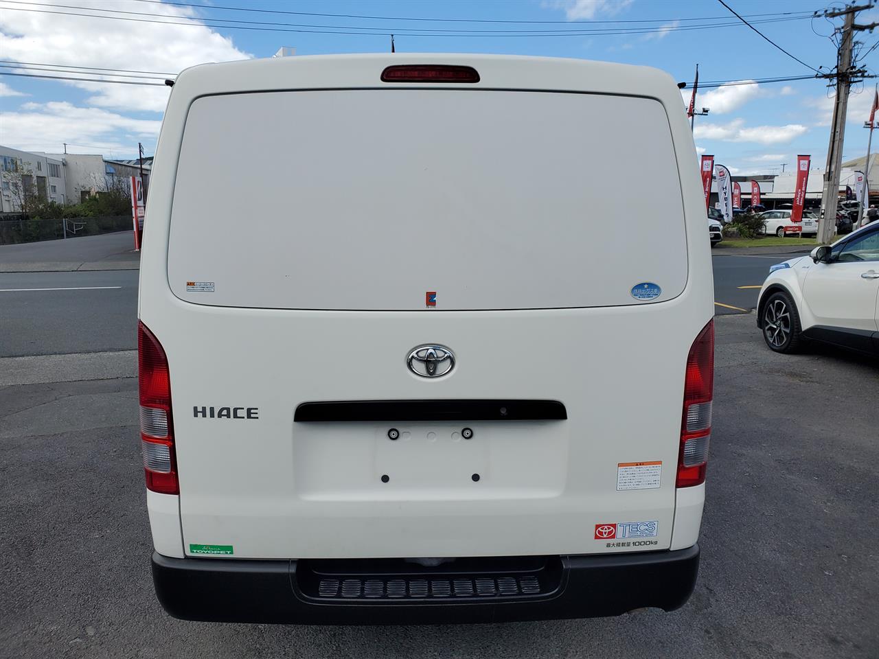 2019 Toyota Hiace thumbnail