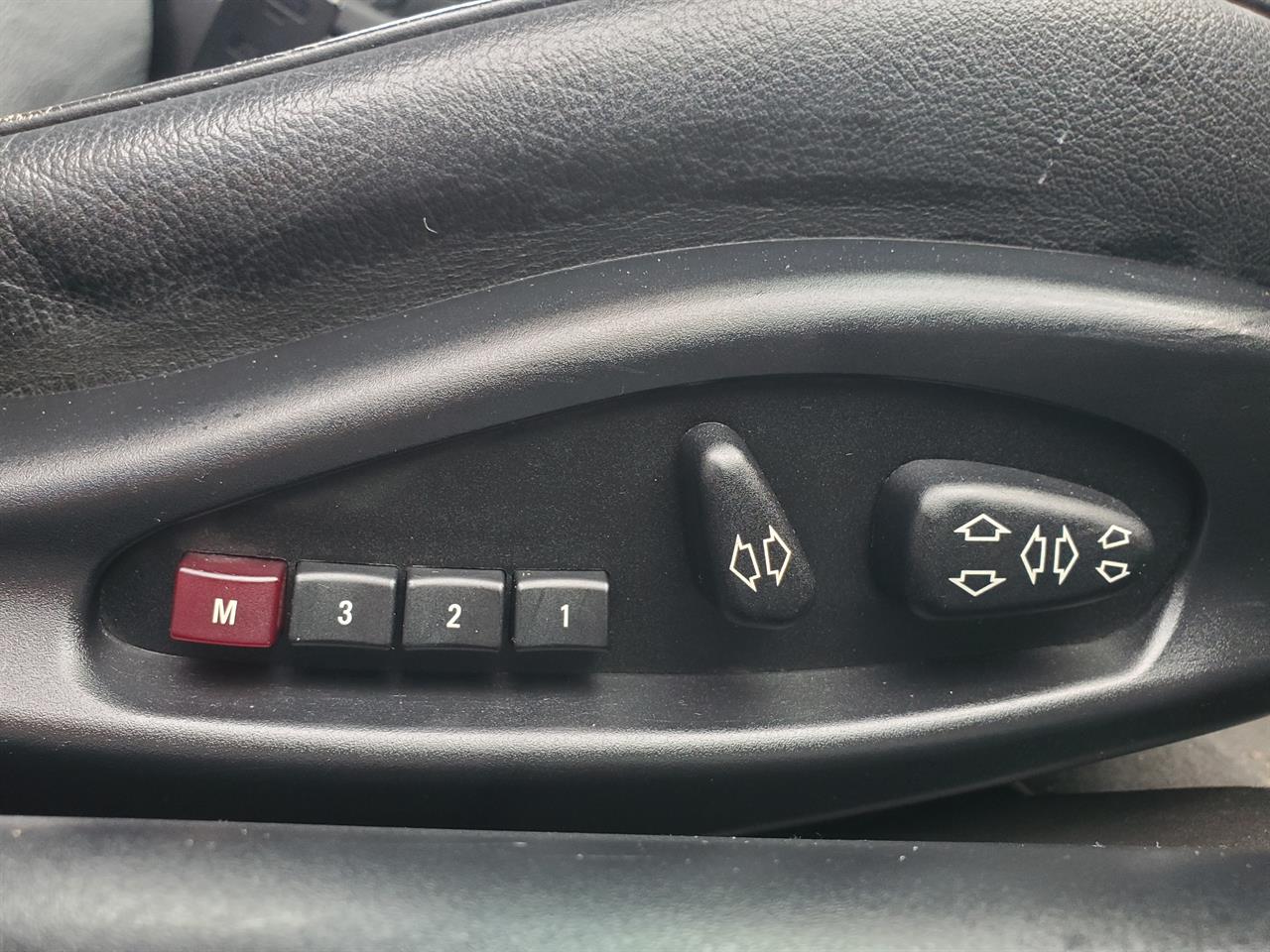 2002 BMW Compact thumbnail