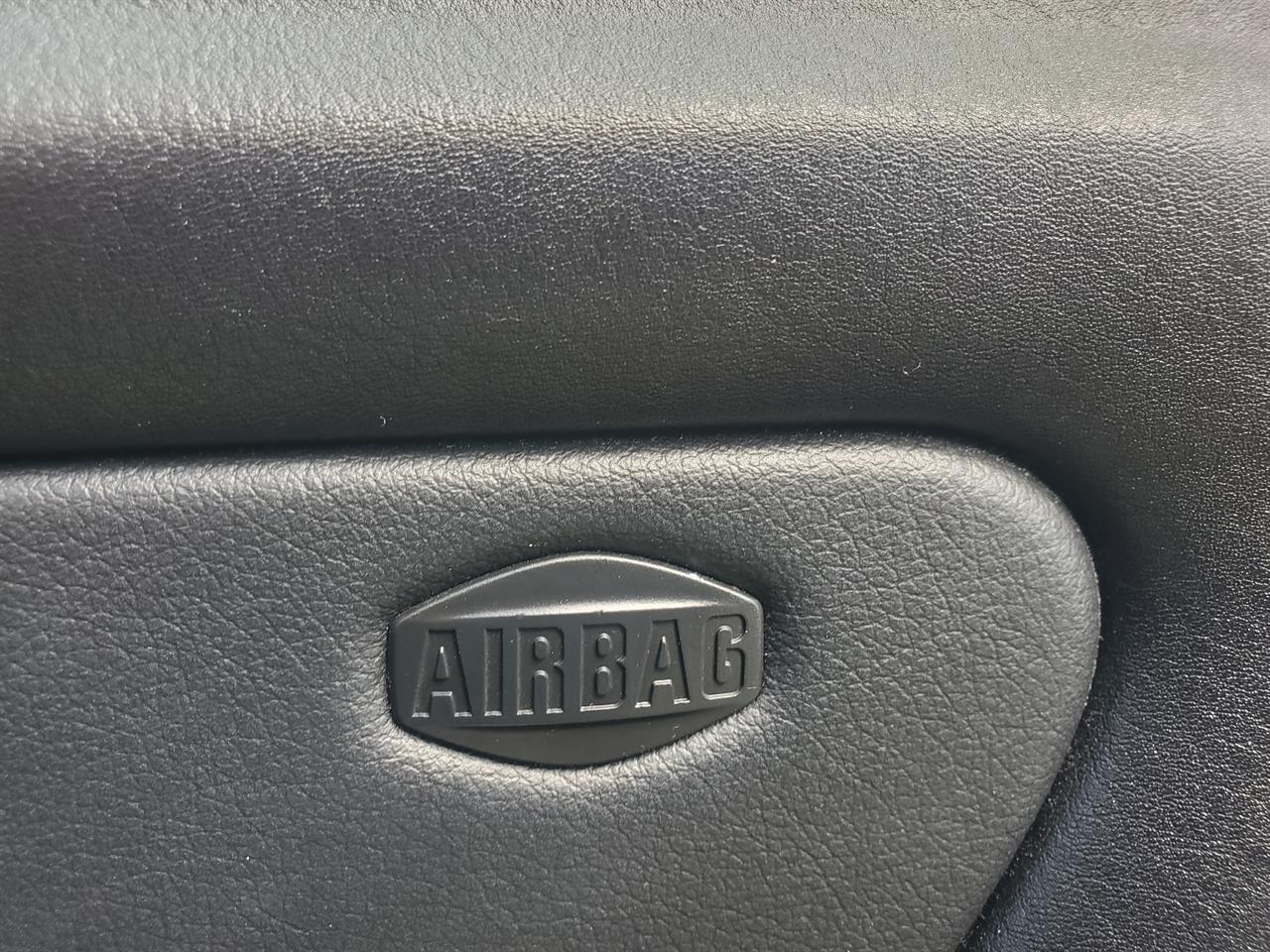 2002 BMW Compact thumbnail
