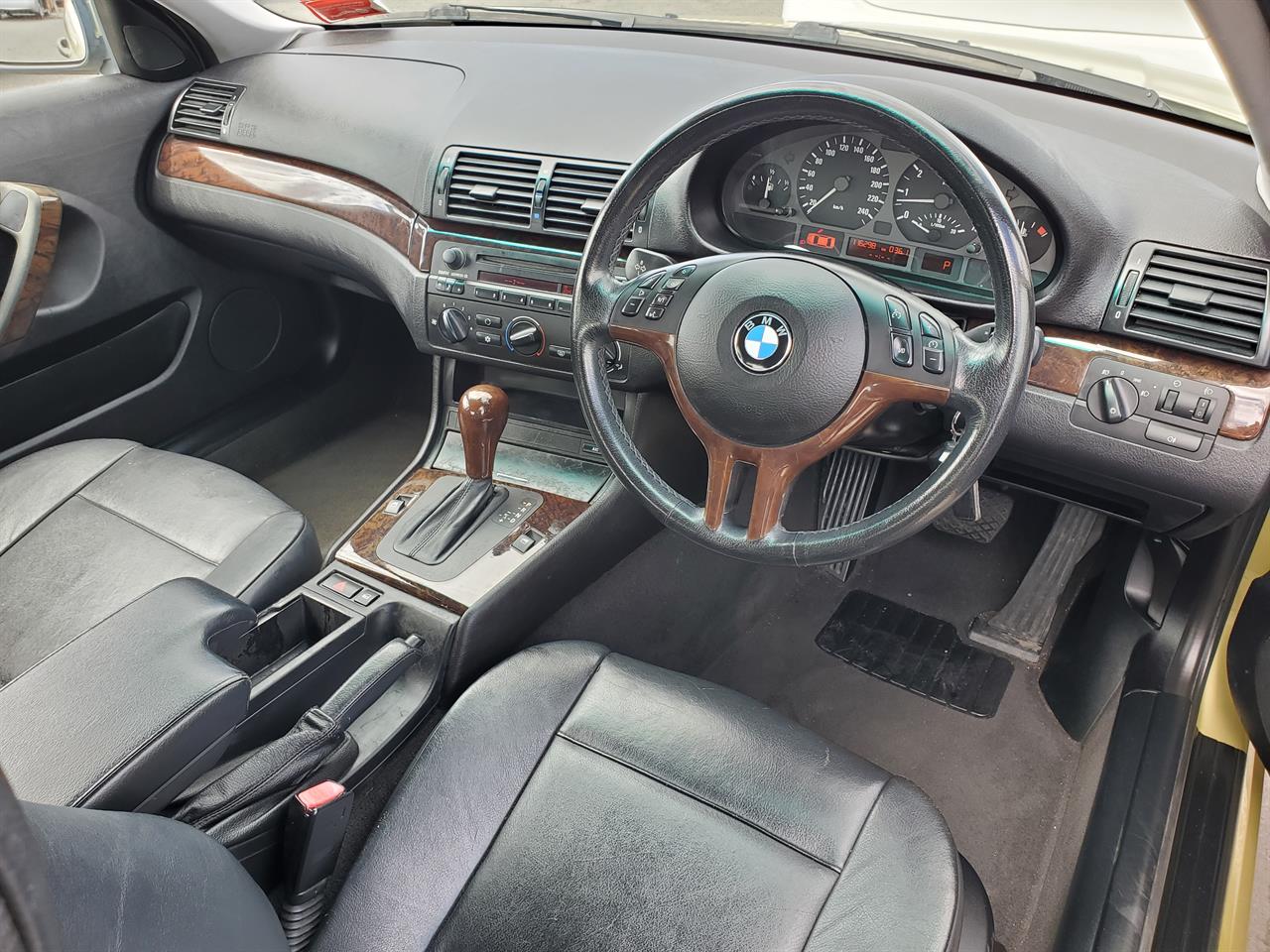 2002 BMW Compact thumbnail