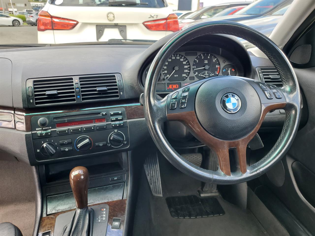 2002 BMW Compact thumbnail