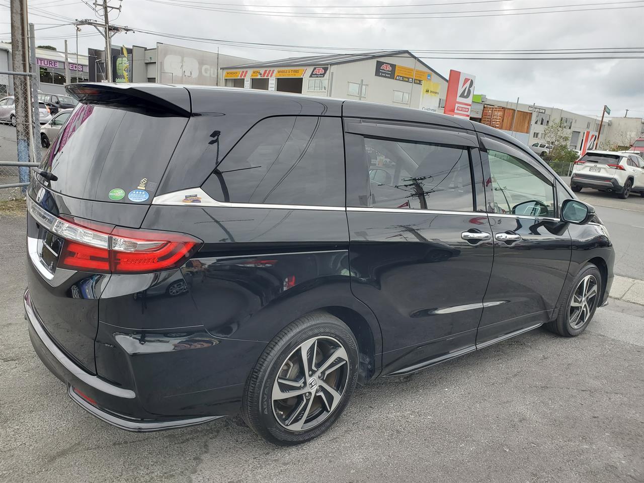 2015 Honda Odyssey thumbnail