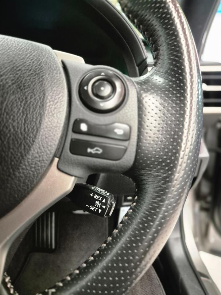 2013 Lexus IS thumbnail