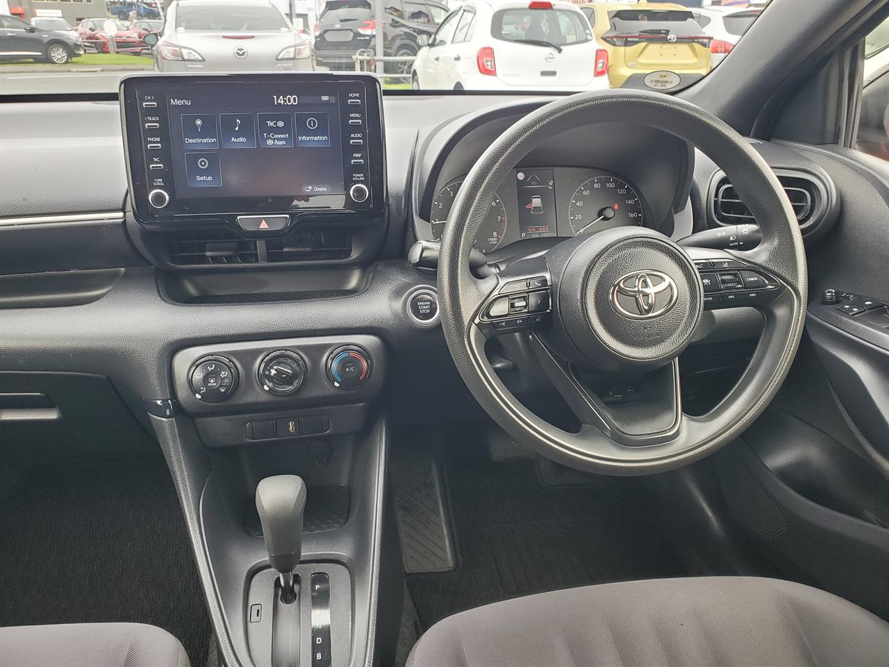 2020 Toyota Yaris thumbnail