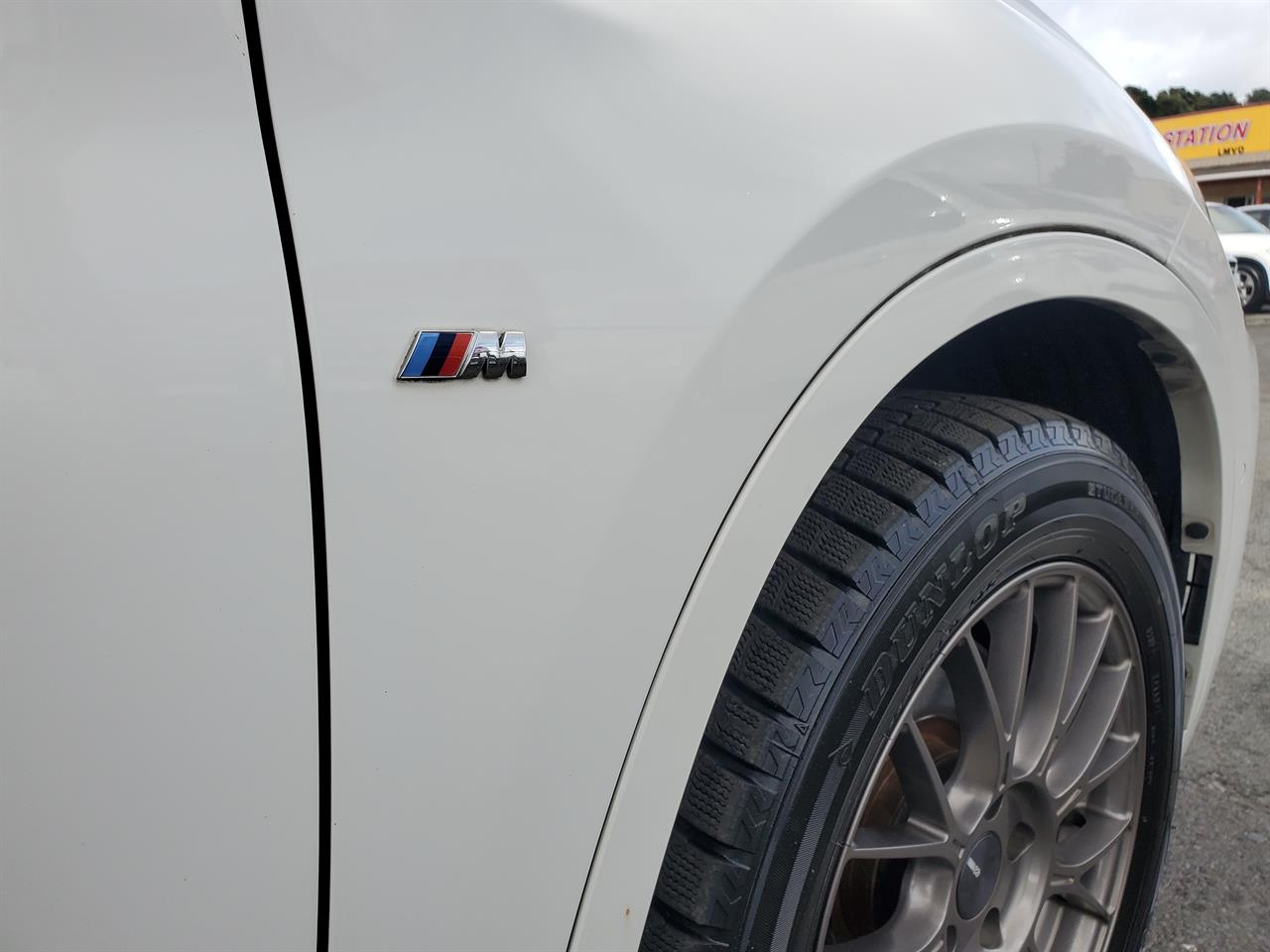 2017 BMW X1 thumbnail