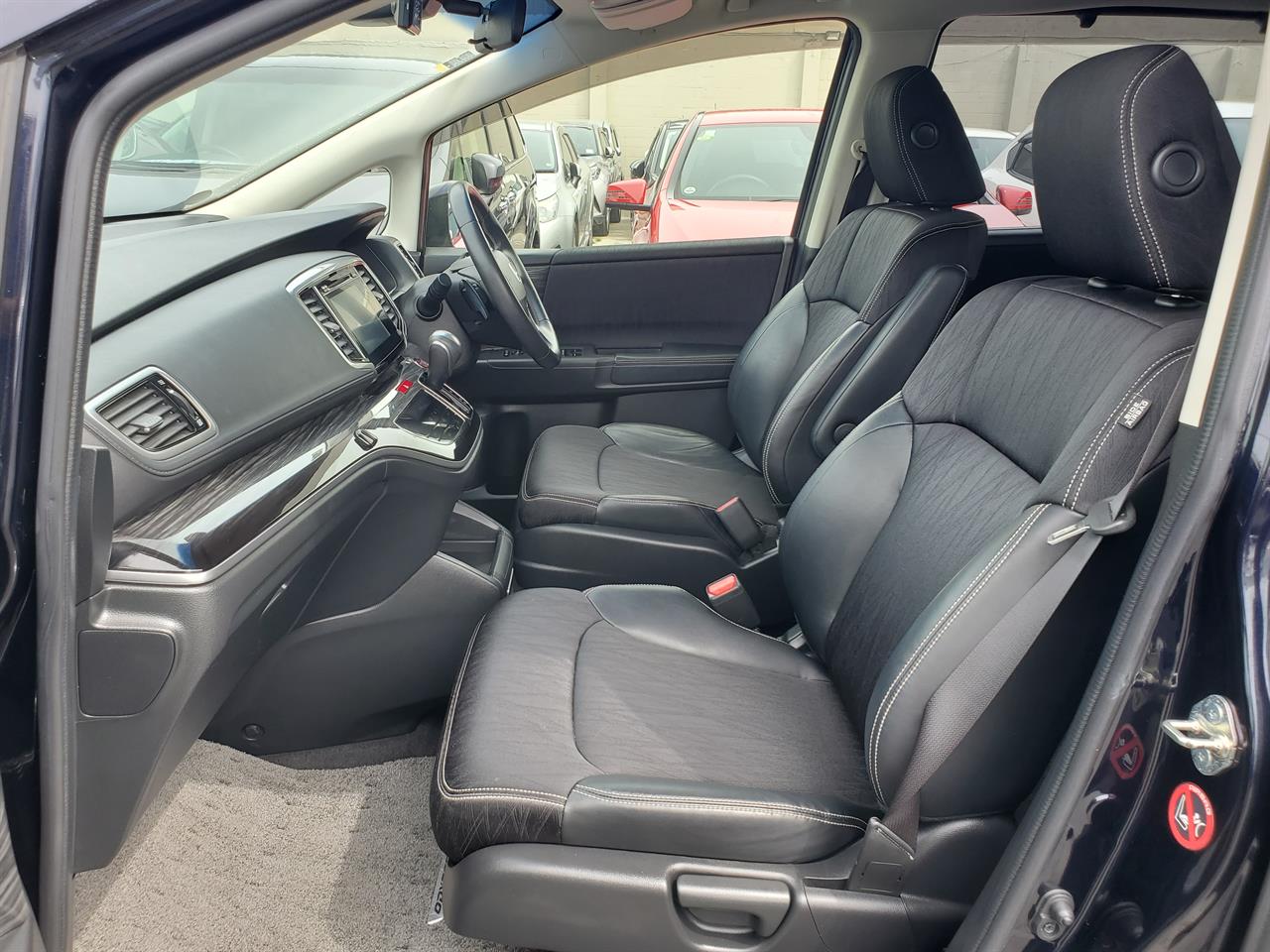 2015 Honda Odyssey thumbnail