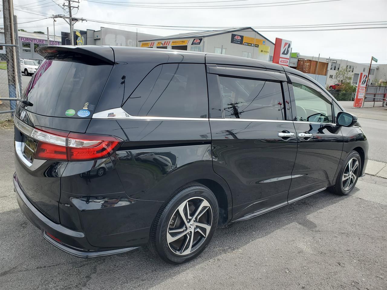 2015 Honda Odyssey thumbnail