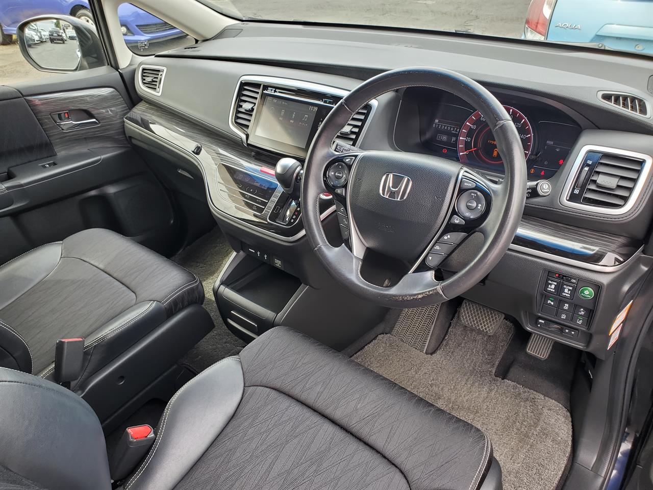 2015 Honda Odyssey thumbnail