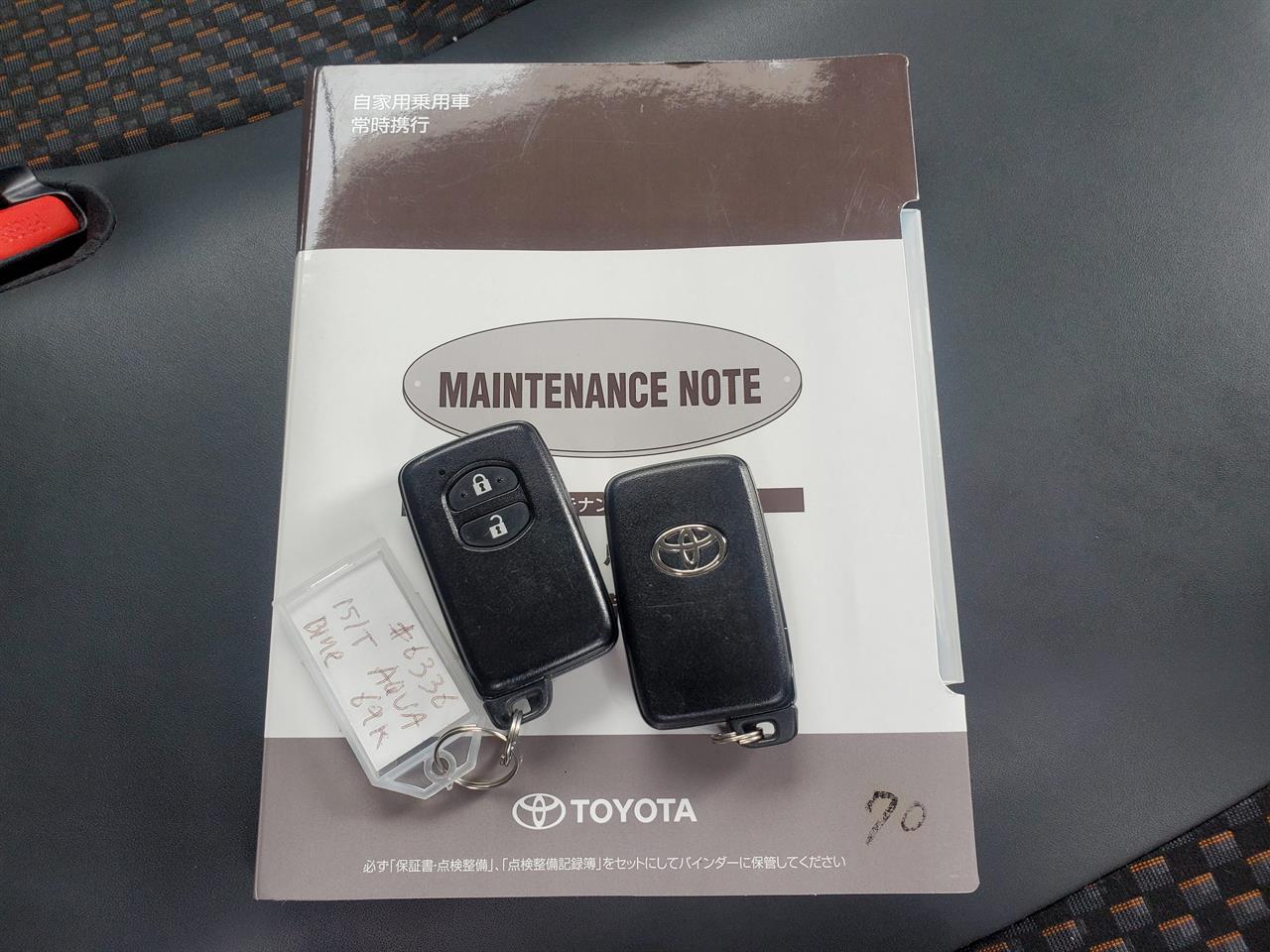 2015 Toyota Aqua thumbnail